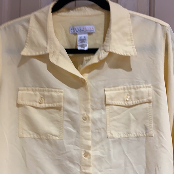 First  issue blouse. - Picture 2 of 6